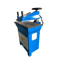 Presse à découper hydraulique à bras oscillant