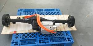 มอเตอร์รถบรรทุกแบบรวม Brogen 65KW PMSM ระดับการป้องกัน IP67 ระบายความร้อนด้วยน้ำ รับประกัน 5 ปี OEM สำหรับรถขนส่ง 4.5-6 ตัน เพลาล้อรถบรรทุก 3.5 ตัน - Product Image 3