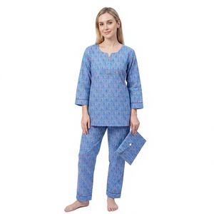 Ensemble de pyjama d'été pour femme 100 % coton imprimé numérique floral, manches courtes, taille élastique, respirant à l'avant - Product Image 1