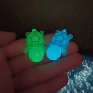 Mignon Lumineux Résine Animal <span class=keywords><strong>Canard</strong></span> Axolotl Tortue Miniatures Charmes Rougeoyant Licorne Dauphin Lapin Poisson Figurine Statue Décorations - Product Image 6