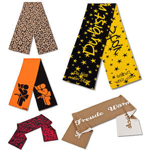 スポーツファン用カスタムロゴフットボールクラブ冬用スカーフ両面ニット卒業スカーフ春シーズン用リーフパターン - Product Image 5