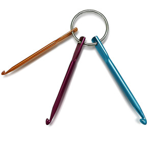 Surtido de 3 piezas al por mayor Mini ganchos de ganchillo de aluminio Llavero Juego de ganchos de ganchillo para tejer - Product Image 4