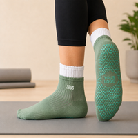 Chaussettes de yoga antidérapantes en coton pour femmes avec grip en silicone pour le yoga, le pilates et le fitness, respirantes, antidérapantes, avec logo personnalisé