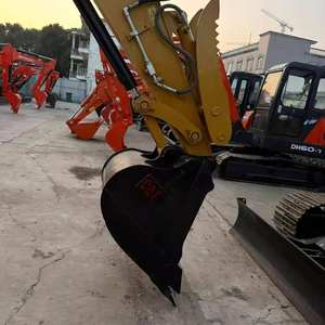 Mini-excavatrice Caterpillar 308E/308E2 d'occasion, 8 tonnes, sur chenilles, avec moteur certifié, seconde main, godet de 0,31 m, puissance de 49,7 kW - Product Image 3
