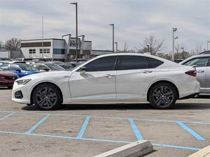 รถยนต์ TLX 4 ประตู ซีดาน ขับเคลื่อนล้อหน้า สภาพดี ใช้งานน้อย เบาะหนัง ล้อแม็กซ์ ระบบควบคุมความเร็วอัตโนมัติ พร้อมขาย - Product Image 5