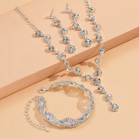 Ensemble de bijoux pour femmes tendance de Yiwu, collier, bracelet et boucles d'oreilles, avec diamants, luxe ultime, best-seller