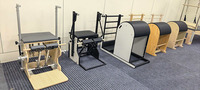 Machine de Pilates Reformer Tower Half Cadillac de qualité commerciale en aluminium avec cadre vertical