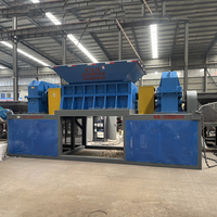Déchiqueteuse automatique de bouteilles en plastique à double arbre avec engrenages et composants de moteur, baril bleu