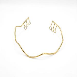 Tiara Minimalista Hecha a Mano con Ondas Doradas para el Cabello |   Clip Abstracto con Diseño Ondulado |   Elegante Accesorio para el Cabello para Mujer, Ideal para Bodas - Product Image 5
