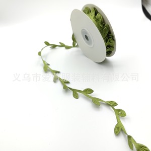 Guirlande décorative de feuilles de saule artificielles, rouleau vert de 10 mètres pour la décoration artisanale DIY - Product Image 4