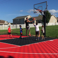 3x3 Carreaux de terrain de sport en plastique PP imbriqués pour l'extérieur, pour les événements de basketball, pour protéger le gazon.