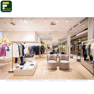 Estante de Exhibición de Ropa Moderno para Minoristas, Diseño en Esquina, Armario para Colgar Prendas, Estructura de Exhibición Modular - Product Image 2