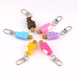 Llavero de helado de resina plástica, colgante de dibujos animados, accesorio de joyería DIY, colores aleatorios - Product Image 5