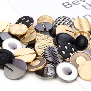 กระดุมเย็บเสื้อผ้าคุณภาพสูง ออกแบบตามสั่ง สำหรับเสื้อโค้ทผู้หญิง - Product Image 3