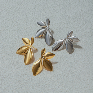 <b>Stud</b> <b>Earrings</b> Leaf Shape 18k Gold Plated Stainless Steel Geometric Design Everyday Wear Unisex Jewelry - Product Image 3