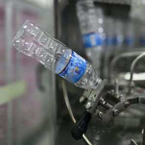 Reines und mineralisches Wasser Voll automatische Maschine zur Herstellung von Flaschen aus reinem Trinkwasser - Product Image 4