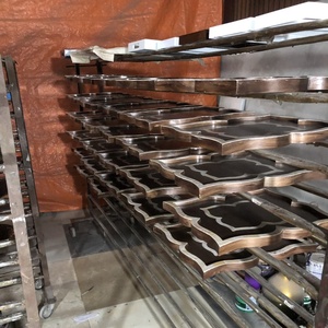 Grossiste Beau plateau rond artisanal en nacre incrustation plateau en bois foncé décoration plateau EID Ramadan fabriqué au Vietnam - Product Image 6