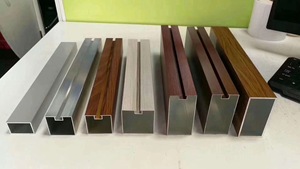 Cadre de dalle de plafond en grille noir, bleu, blanc, à encastrer pour un design de plafond moderne - Product Image 4