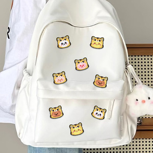 Parches Bordados de Animales Adorables de Hongjie, Autoadhesivos con Velcro, para Decoración de Bolsas y Ropa - Product Image 1
