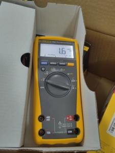   Multímetro Digital E F179c 1000v 10a (0.5% + 3) Precisión Industrial con Indicador de Batería Baja Material ABS - Product Image 1