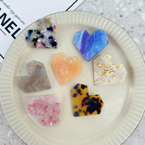 กิ๊บติดผมอะซิเตทรูปหัวใจน่ารักแบบเกาหลี งานฝีมือประณีต วัสดุแก้วเปลือกหอย ขายส่งตามสั่ง - Product Image 3