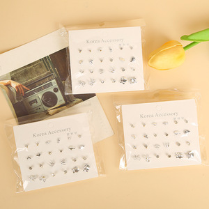 Boucles d'oreilles coréennes en alliage de zinc avec strass en forme de fleur, tige en plastique, 6 paires pour femmes et étudiantes - Product Image 1