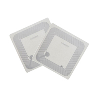 Stiker Label Tag Kertas RFID yang Dapat Dicetak 32*32mm Mini Tag 13.56MHz Anti-pemalsuan Stiker Kosong Putih
