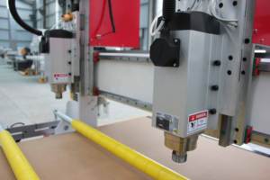 เครื่องจักรซีเอ็นซี รูเตอร์แกะสลักไม้ 1325-2 3 แกน สำหรับแกะสลักเฟอร์นิเจอร์ไม้ เครื่องแกะสลักซีเอ็นซี รุ่น M-shine โรงงานซีเอ็นซี - Product Image 2