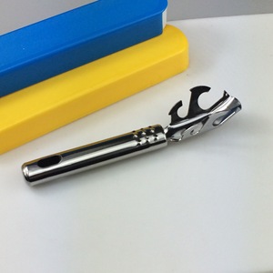 Pince à bol et à assiette en acier inoxydable avec poignée en acier pour le service et la manipulation des aliments - Product Image 2