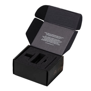 Logotipo personalizado corrugado negro Caixa De papelao <span class=keywords><strong>envio</strong></span> para <span class=keywords><strong>envio</strong></span> pastilla de freno envío caja de embalaje con inserto - Product Image 1