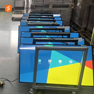 Pantalla Digital de 55 Pulgadas con Modo Ecológico y Atenuación Automática para Publicidad Sostenible en Edificios Ecológicos y Oficinas Corporativas - Product Image 1