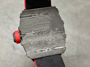 Diseño lujoso en forma de barril, elegante reloj automático con esfera hueca, material de fibra de carbono de alta calidad, correa de nailon transpirable. - Product Image 4