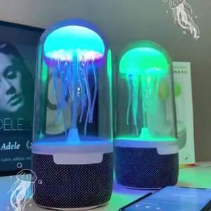 Altavoz Bluetooth Inalámbrico Portátil Jellyfish con Sonido de Alta Fidelidad y Luces LED Ambientales para Uso en el Hogar o al Aire Libre, Set de Regalo - Product Image 6