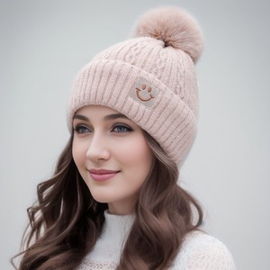Gorro de lana para mujer, gorros bordados de invierno cálidos para hombre y mujer, gorro de punto suave con puños, gorro de calavera de nieve - Product Image 1