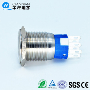 19 Mét <span class=keywords><strong>IP67</strong></span> thắp sáng không thấm nước 12V đẩy nút chuyển đổi với màu đỏ màu xanh lá cây màu xanh trắng màu vàng cam LED cho xe - Product Image 4
