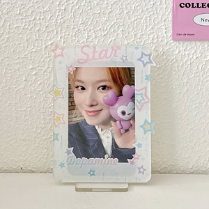 Espositore da Tavolo Bifacciale Trasparente per Foto, <span class=keywords><strong>Porta</strong></span> Immagini in Plastica, Personaggi <span class=keywords><strong>TV</strong></span> e Cinema per Collezioni e Souvenir dei Fan - Product Image 5