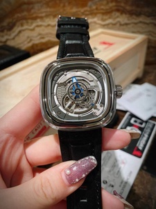 Montre mécanique haut de gamme Miyota en acier inoxydable, résistante à l'eau 100 bars, élégante, facile à assortir, nouvelle sortie, parfaitement conçue - Product Image 1