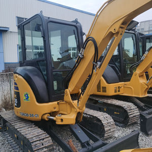 Occasion pour Excavatrice sur chenilles PC35 MR : Moteur, Pompe, Boîte de vitesses, PLC – Puissance de terrassement élevée, Capacité de la benne 0,21 m³, Garantie 1 an - Product Image 1