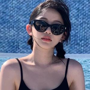 Nuevas Gafas de Sol de Ojo de Gato con Montura Completa, Superventas Transfronterizas, Unisex, Protección UV400, Estilo Retro Hip-hop, Sensación de Alta Gama, Delgadas y Modernas - Product Image 2