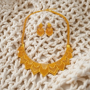 Juego de Joyería Nupcial Africana de Lujo en Oferta, con Diseño Geométrico, Chapado en Oro, para Bodas al por Mayor en Dubái y el Medio Oriente - Product Image 4