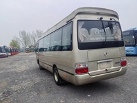 2016 XML6700J88 Mini-bus de 7 mètres à 22 places pour le transport d'hôteliers, les trajets domicile-travail des employés et le transport commercial