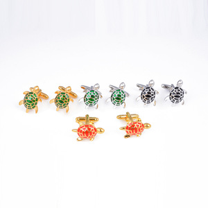 May Mắn Pháp Khuy Măng Sét Trong Vàng Bạc Màu Xanh Lá Cây Màu Đỏ Đen Với Đáng Yêu Rùa Thiết Kế Vật Liệu Đồng Thau Cho Quà Tặng Đám Cưới - Product Image 2