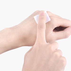 Almohadillas de preparación de <span class=keywords><strong>alcohol</strong></span> personalizadas de isopropilo 70% de tela no tejida - Product Image 3