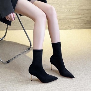 Stivali corti autunno e inverno 2025 nuovi stivali con suola rossa Sexy in pelle scamosciata nera - Product Image 6