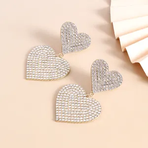New Fashion Trend Unique Design Elegant Quiet Super Flashing Diamond Heart Earrings For Ladies Jewelry Party Gift