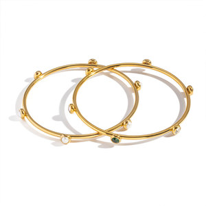 สร้อยข้อมือและกำไลแฟชั่นสแตนเลสสตีล 316L กันน้ำ ไม่หมอง ชุบทอง 14K 18K ประดับเพชรซิร์คอน ดีไซน์เนอร์ สำหรับผู้หญิง - Product Image 5