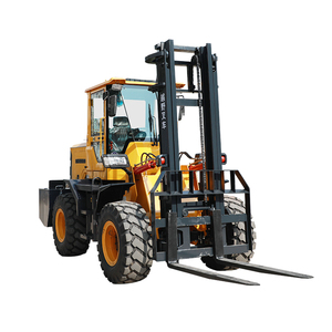 Chariot élévateur tout-terrain diesel 4x4 de 2 tonnes FR-2500 - Product Image 2
