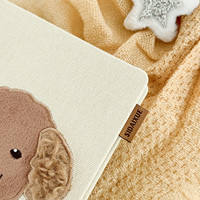 Carnet personnalisé avec broderie de chien mignon, couverture en lin avec étiquette tissée
