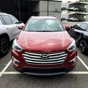 Sedán Levin GLS 2024 Usado con Tracción Delantera, Transmisión Automática de 6 Velocidades, Diésel Turbo, Asientos de Cuero - Product Image 1
