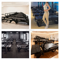 Machine de Pilates Reformer Xformer réglable et durable pour l'entraînement professionnel en studio de fitness